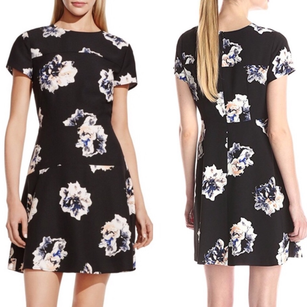 Vince Camuto - Floral Dress